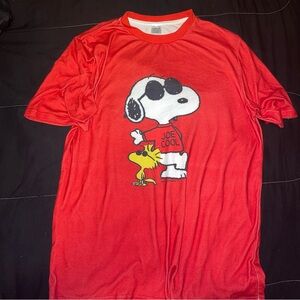 Super soft Red Snoopy Graphic T-Shirt size medium grief insanity